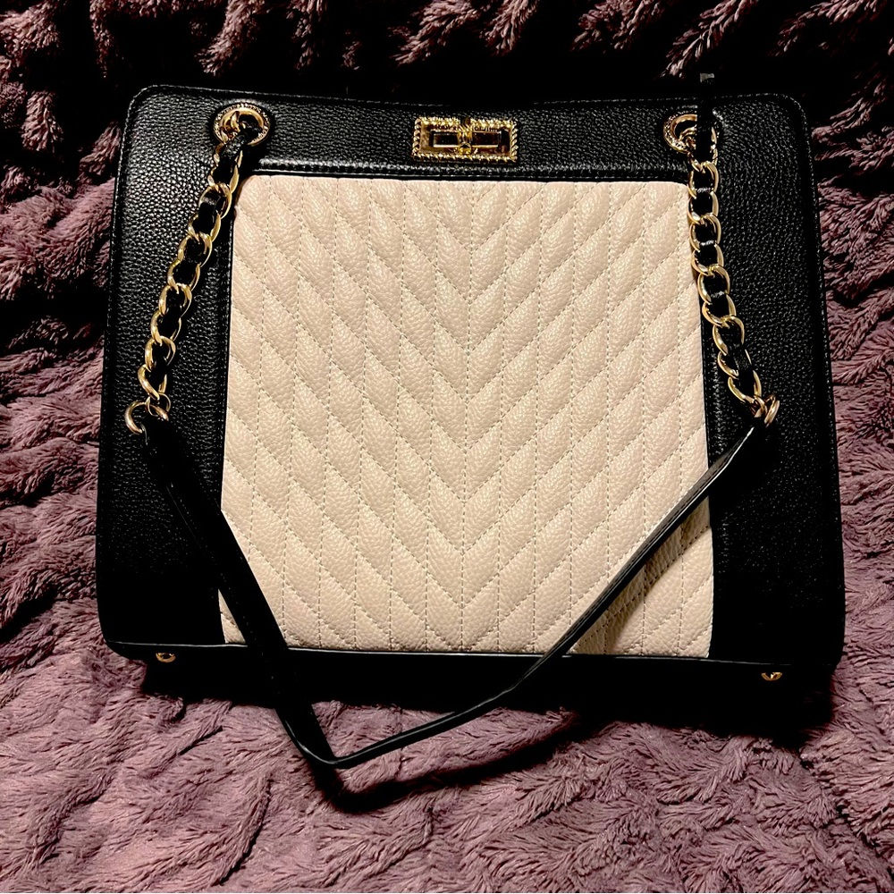 DONATED Chic black and white Karl Lagerfeld handbag